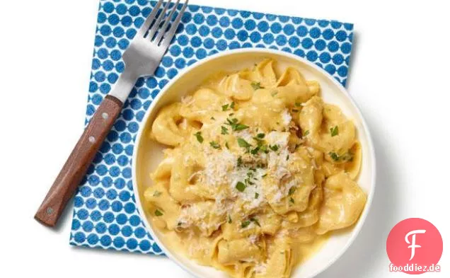 Tortellini Mit Kürbis-Alfredo-Sauce
