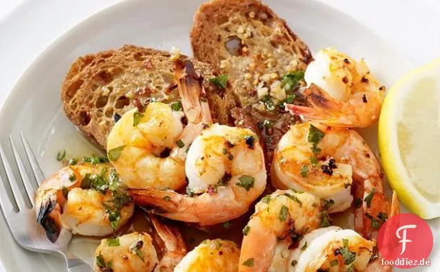 Shrimps-Scampi mit Knoblauch Toast