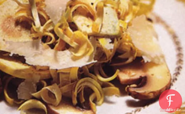 Roher Artischocken-Pilzsalat