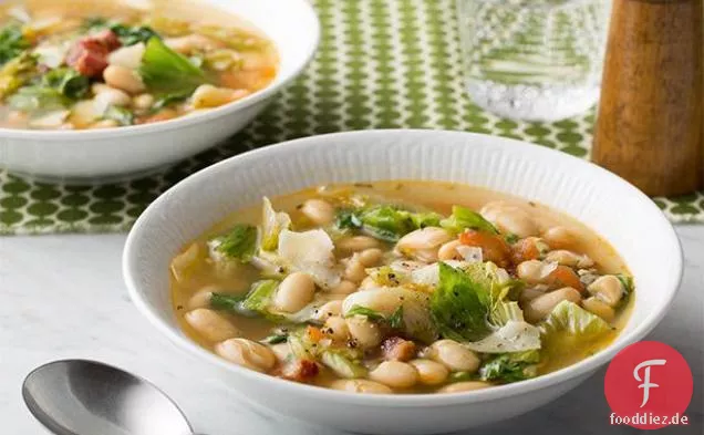 Weiße Bohnen-Escarole-Suppe