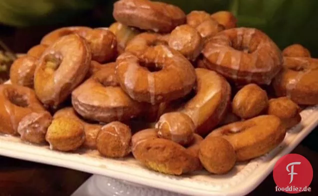 Neelys Ahorn glasierte Donuts
