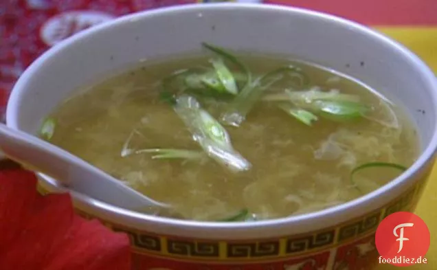 Asiatische Ei-Tropfen-Suppe