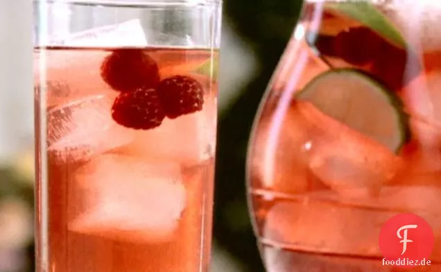 Beeren-Eistee