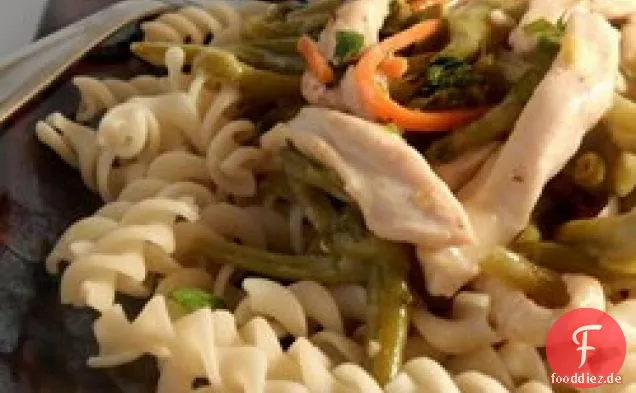 Pasta mit Thai-Stil Huhn