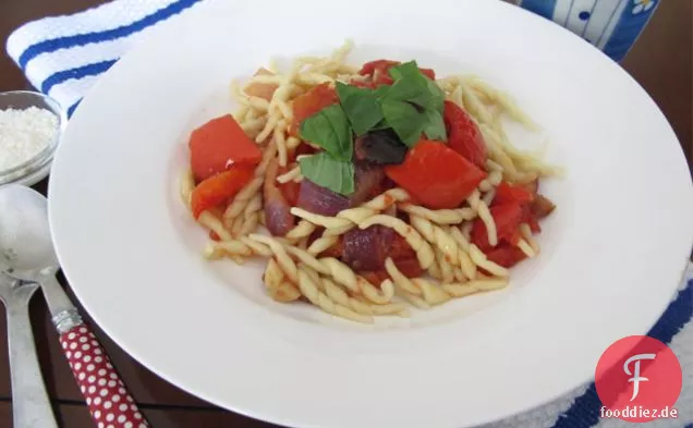 Speed Dinners: Mediterrane Pasta mit Basilikum und Artischocken