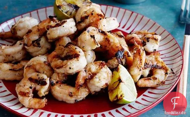 Gegrillte Garnelen Scampi-Stil mit Sojasauce, frischem Ingwer und Knoblauch