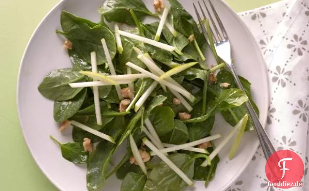 Spinat und grüner Apfelsalat