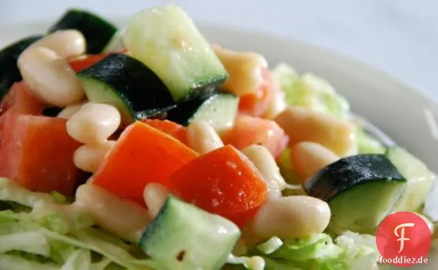 Online Runde 2 - Salat aus Gurken, Tomaten und weißen Bohnen