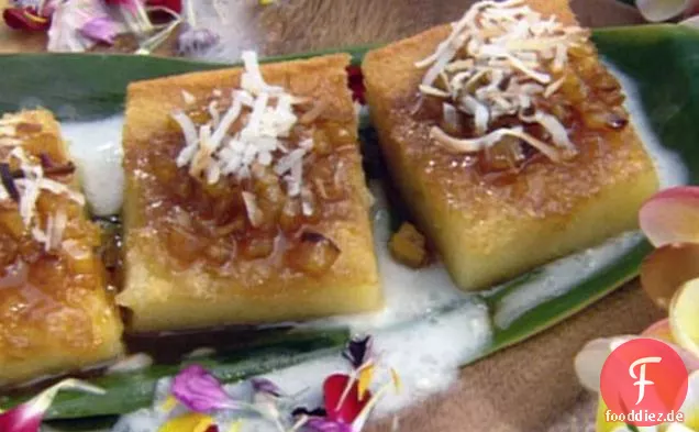 Puddingkuchen mit karamellisierter Ananas