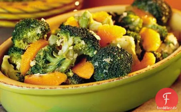 Brokkoli mit Orangensauce