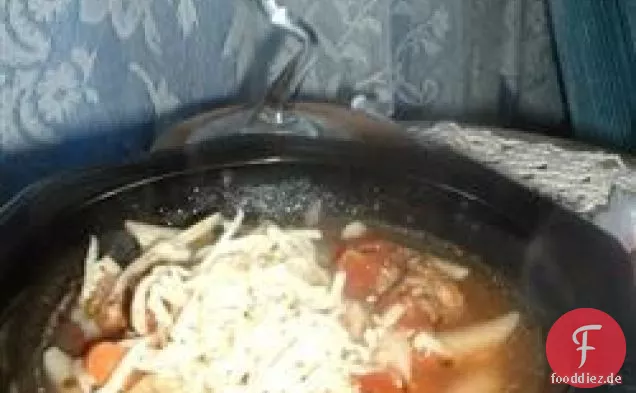 Fleischbällchen und Nudelsuppe