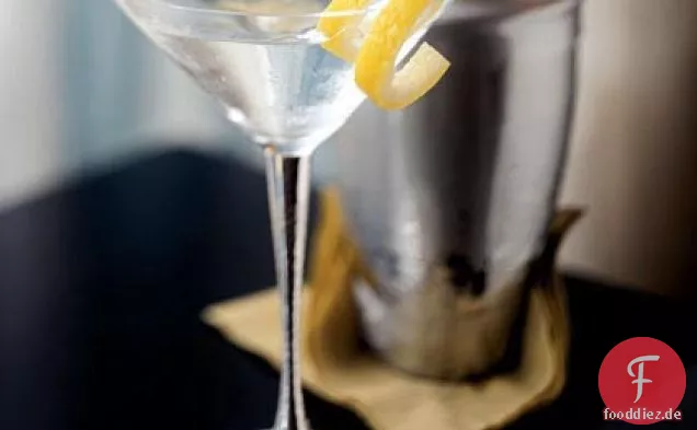 Klassischer trockener Martini