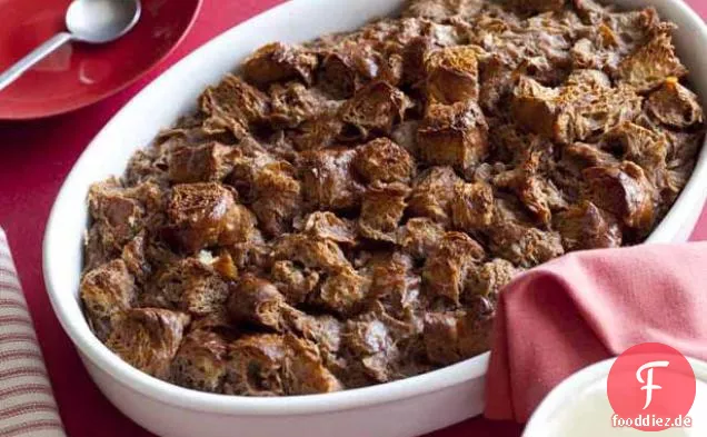 Schokoladen-Croissant-Brot-Pudding