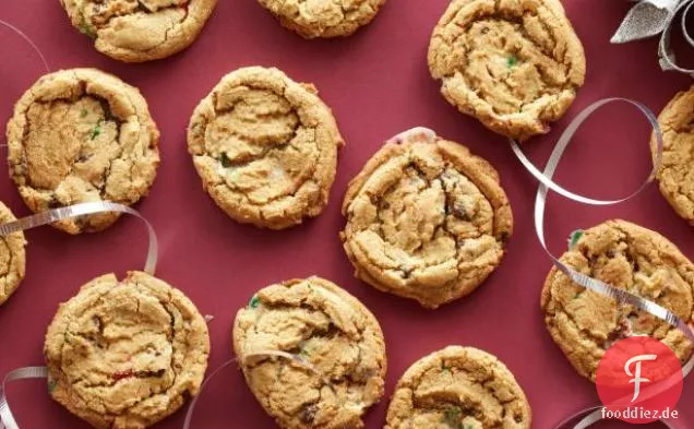 Sunny ' s Chocolate Chip Candy Cane Cookies