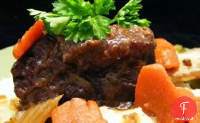 Erstickte Rindfleisch Kurze Rippen