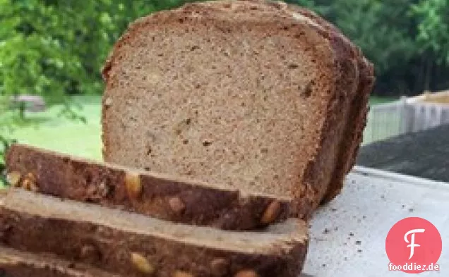 Kürbis- und Sonnenblumenkernbrot