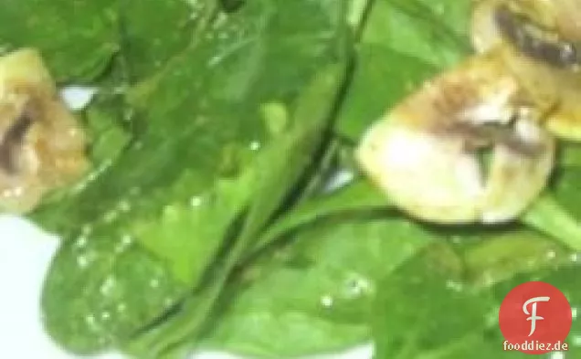 Spinatsalat mit Curry-Vinaigrette