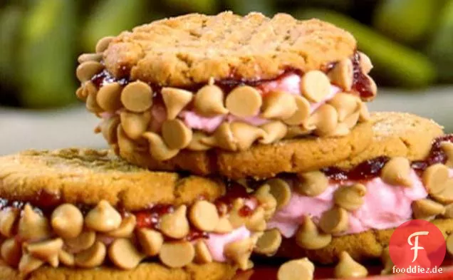 Erdnussbutter-und Gelee-Eis-Sandwiches