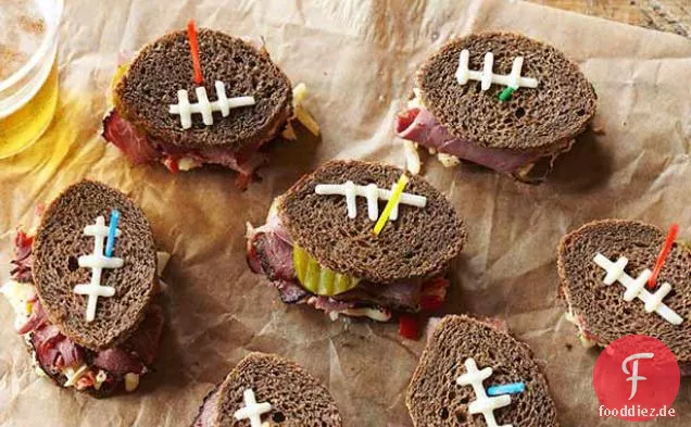 Pastrami-Fußball-Sandwiches