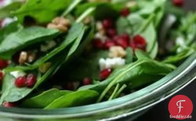 Spinat und Granatapfelsalat
