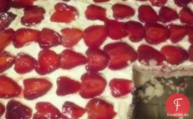 Erdbeer-Kühlschrank-Kuchen