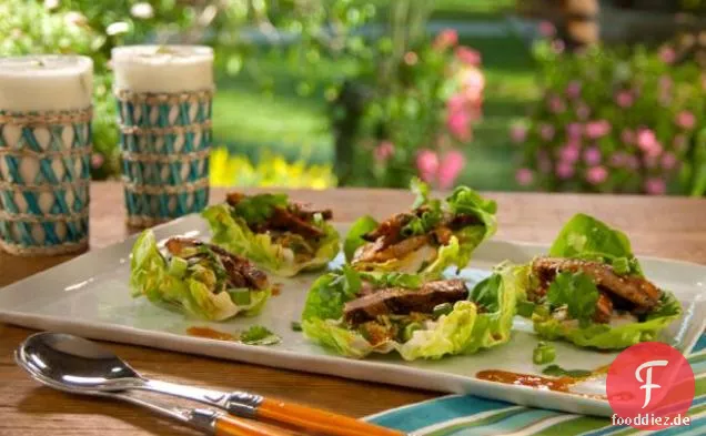Schweineschulter Salat Wraps mit Kimchi