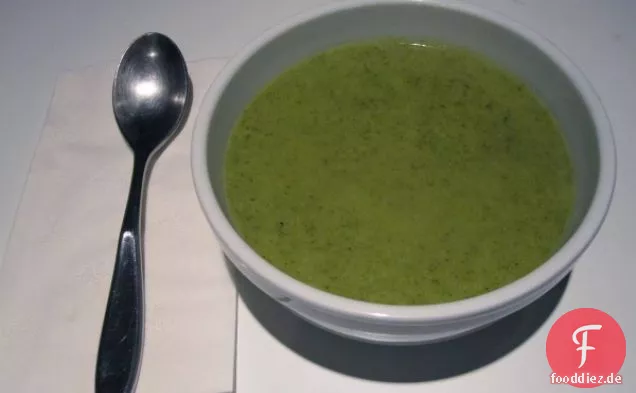Pürierte Brokkolisuppe
