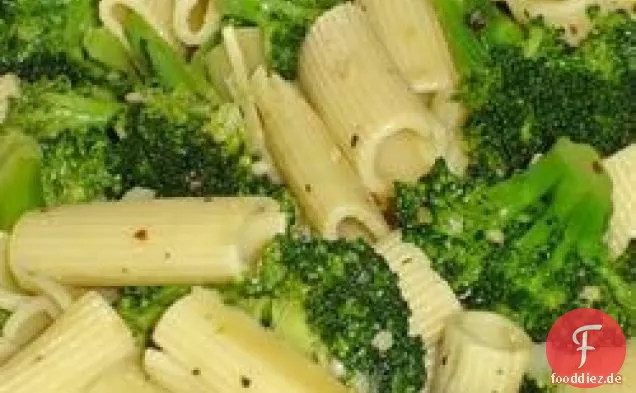 Brokkoli mit Rigatoni