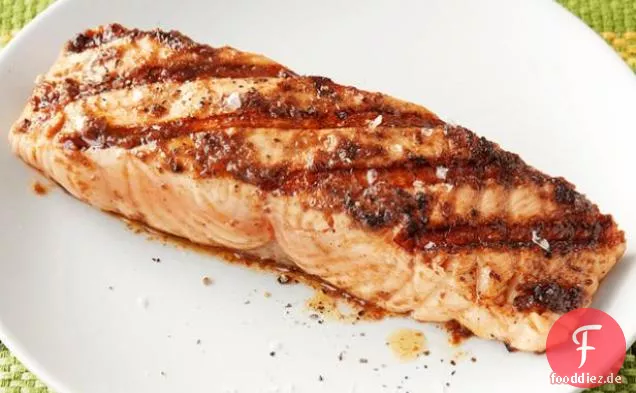 Lachs mit Olivenvinaigrette