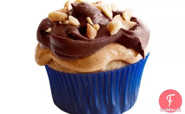 Erdnuss-Cupcakes mit Nougat-Schokoladenglasur