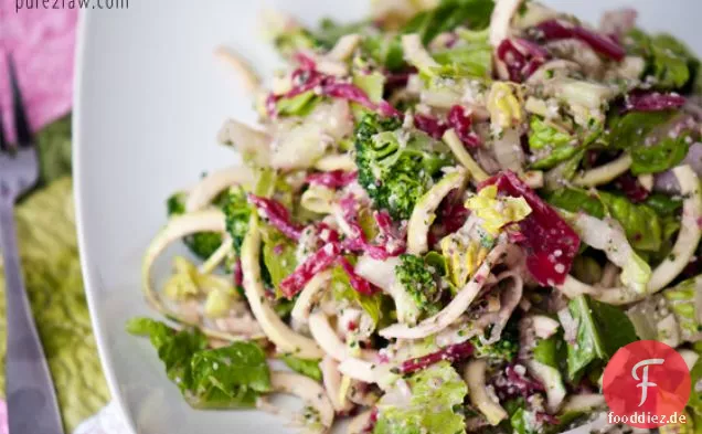 Gemüsesalat mit Brokkoli-Salatdressing