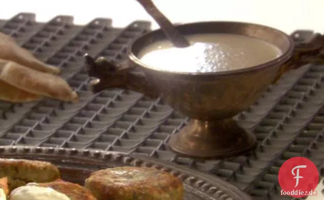 Cremige weiße Bohnen-Joghurt-Sauce