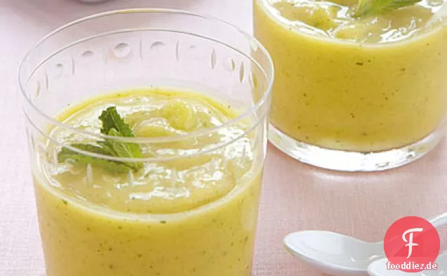 Cremiger Mango-, Avocado- und Limetten-Smoothie
