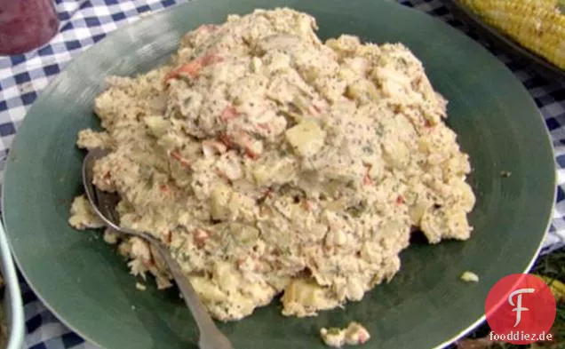 Hummerkralle und Kartoffelsalat mit Meerrettich-Senf-Dressing