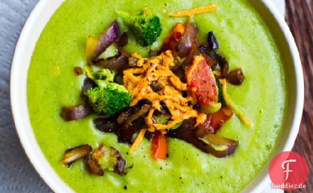 Cheezy Geladen Kartoffel-Brokkoli-Suppe