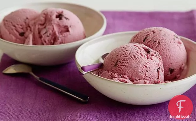 Blackberry Chip Eis