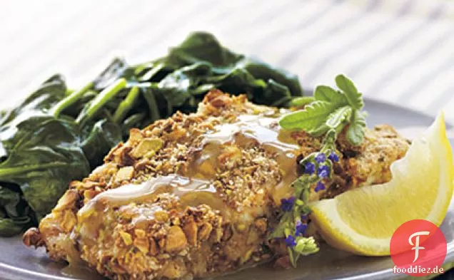 Pistachio-Crusted Zackenbarsch mit Lavendel-Honig-Sauce