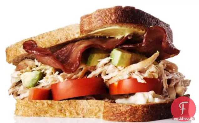 Huhn, Avocado und Truthahn-Speck Sandwich -