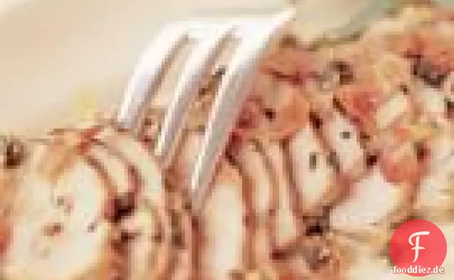 Rosmarin-Salbei Schweinefilet mit Pancetta und gebratenen Kapern