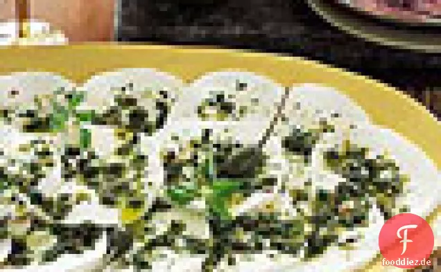 Würzig Marinierter Mozzarella mit Oregano und Kapern