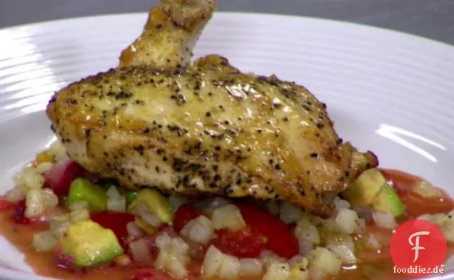 Pfanne gebratenes Huhn, Erdbeere Avocado Relish