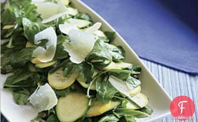 Sommer-Squash-Salat Mit Zitrone, Kapern & Parmesan