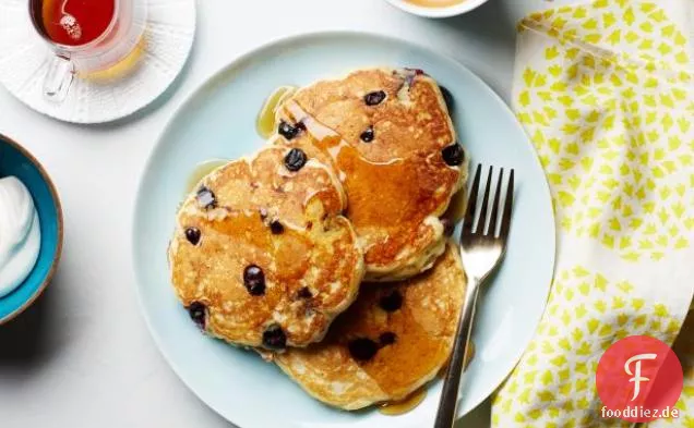 Heidelbeer-Buttermilch-Pfannkuchen