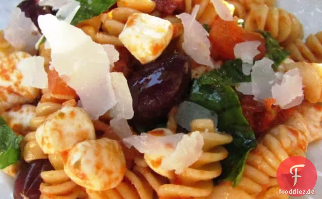 Pasta mit sonnengetrockneten Tomaten