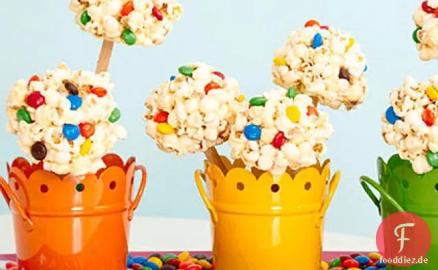 Popcorn-Marshmallow-Pops