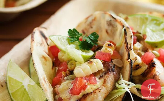 Gegrillte Fisch-Tacos mit Mais und Pepitas