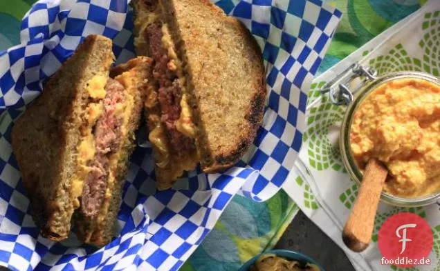 Benutzerdefinierte Mischung Rindfleisch Patty Schmelze mit Pimento Käse