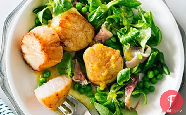 Jakobsmuschel, Prosciutto und Mâche-Salat