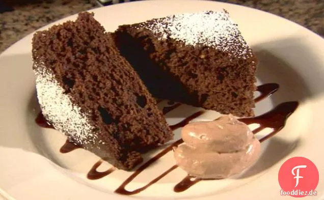 Super feuchter Schokoladenkuchen mit Schokoladen-Zimt-Topping