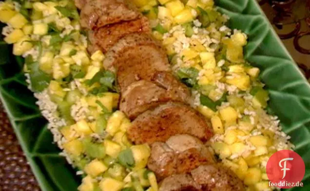 Gebratenes Schweinefleisch mit Ananas-Kiwi-Salsa